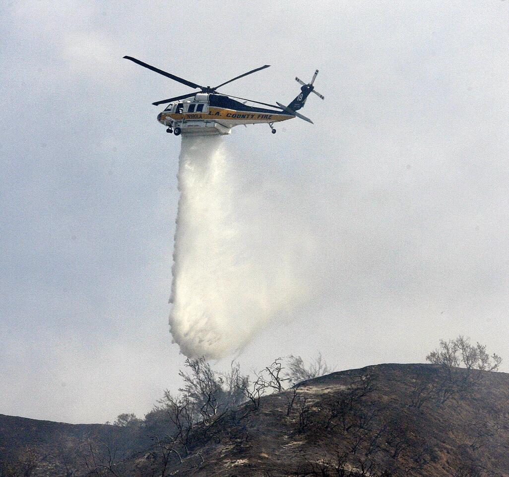 Photo Gallery: Glenoaks and Chevy Chase canyons burn in brush fire