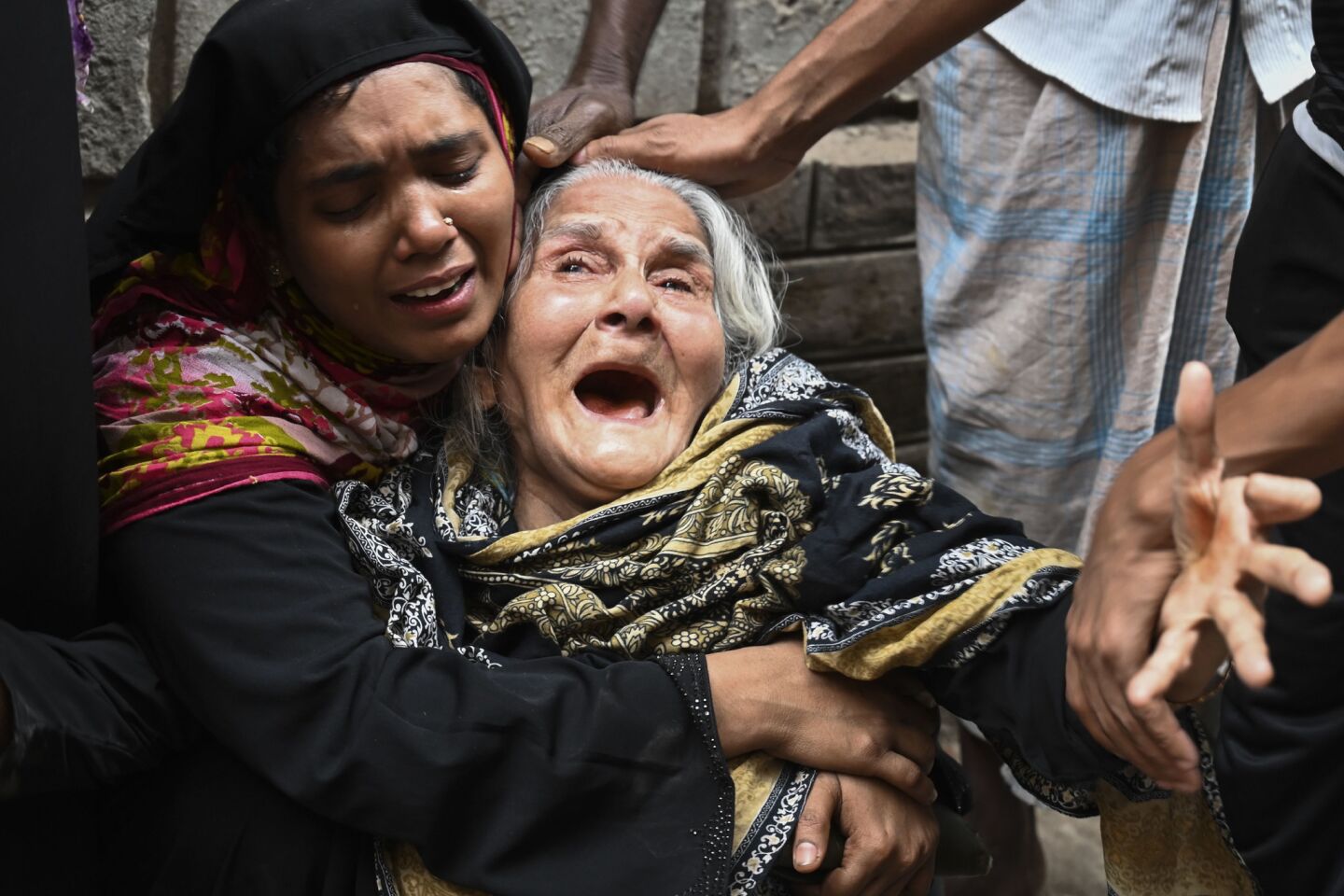 Fire kills 81 people in Bangladesh