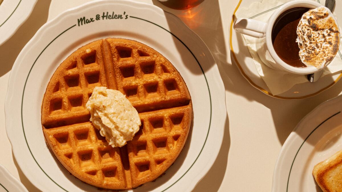 Review: Can Max & Helen's ever be a laidback diner? Do we care when the waffle is so good? - Los Angeles Times