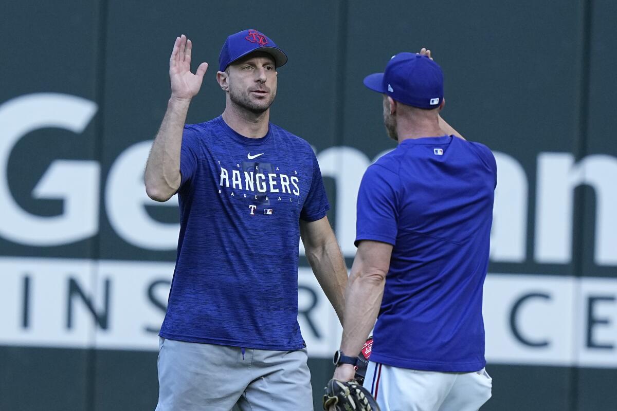 Astros Place Three Players Among Top 20 MLB Jersey Sellers