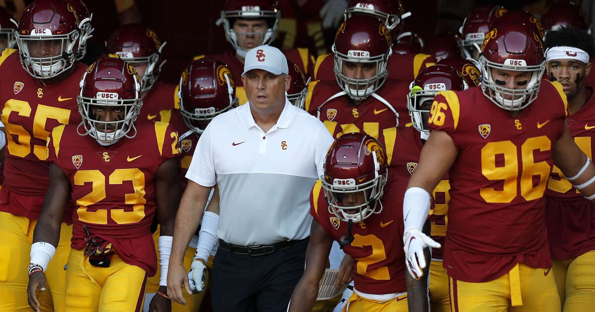 USC football to play Iowa in the Holiday Bowl on Dec. 27 - Los Angeles Times USC football to play Iowa in the Holiday Bowl on Dec. 27 - Los Angeles Times