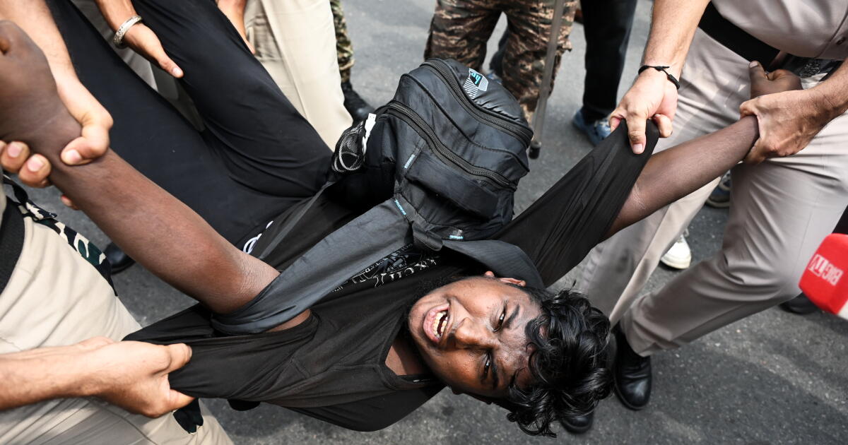 India's 'Cockroach' protest movement leaders freed from detention, vow to continue demonstrations - BERITAJA