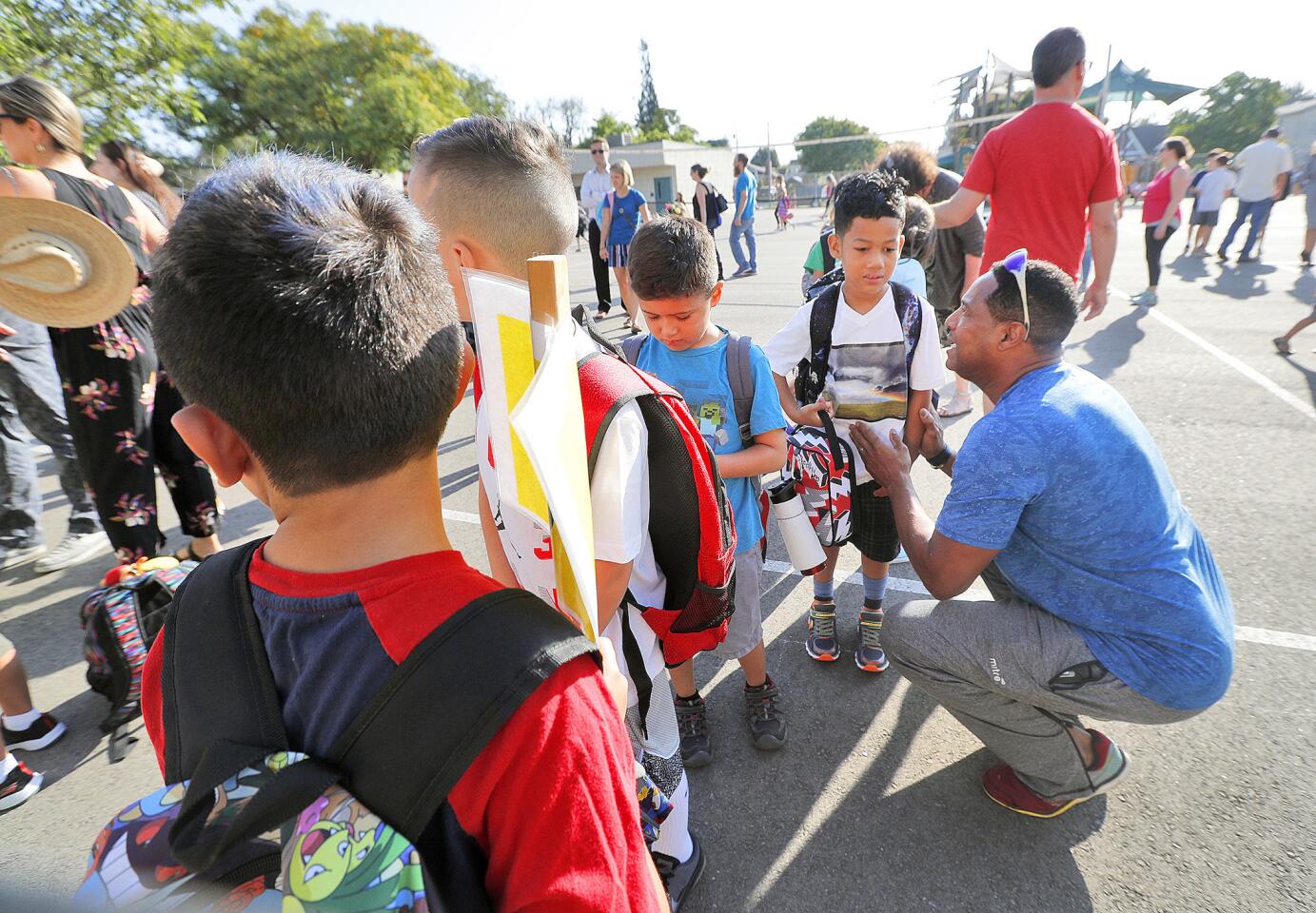 Photo Gallery: Theodore Roosevelt Elementary School first day