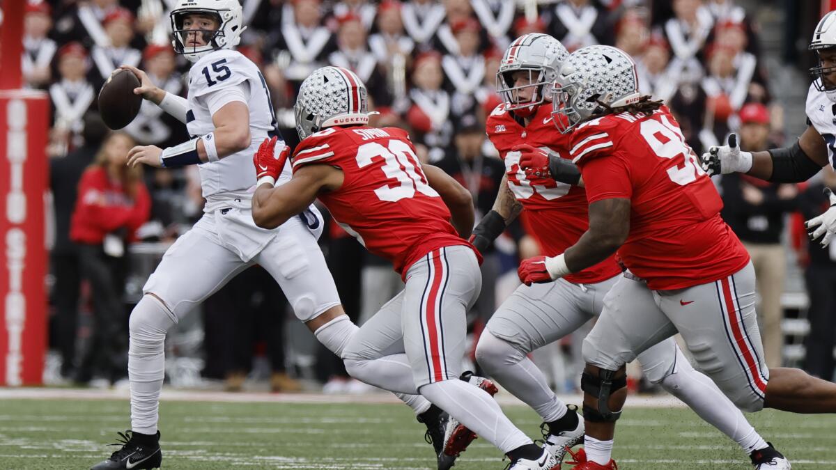 No. 3 Ohio State's defense demands attention after smothering Penn State in  a top-10 Big Ten game - The San Diego Union-Tribune