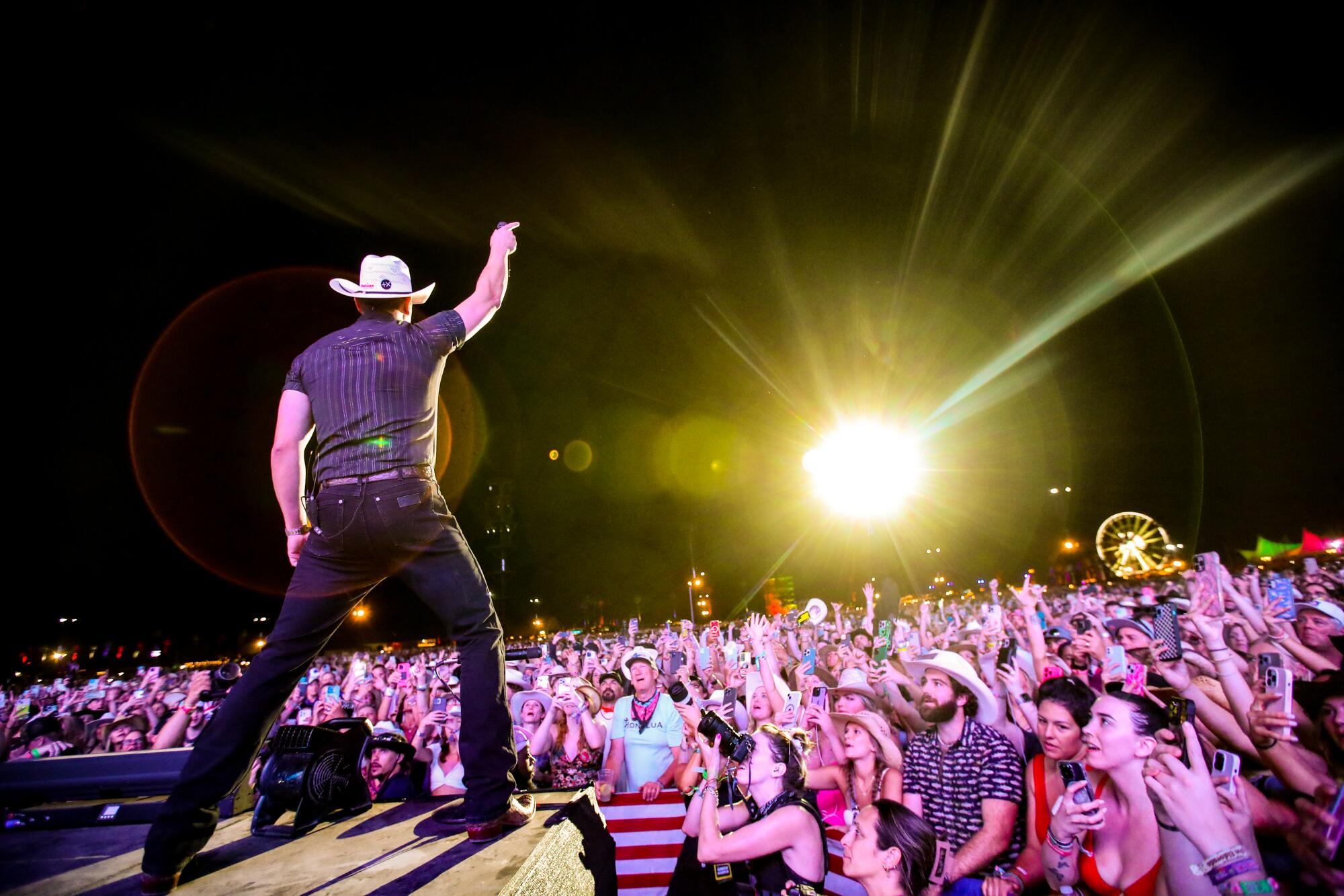 Jon Pardi performs at Stagecoach 2023.