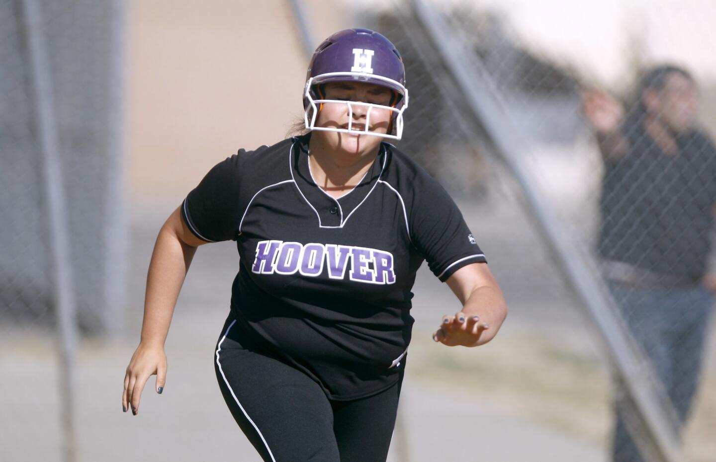 Photo Gallery: Glendale High School softball vs. Hoover High School