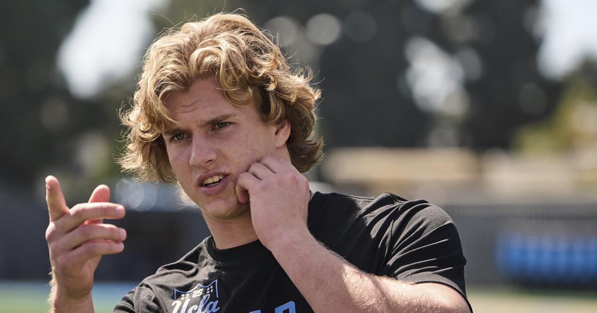 Carson Schwesinger's storybook rise continues as Browns draft him in second round