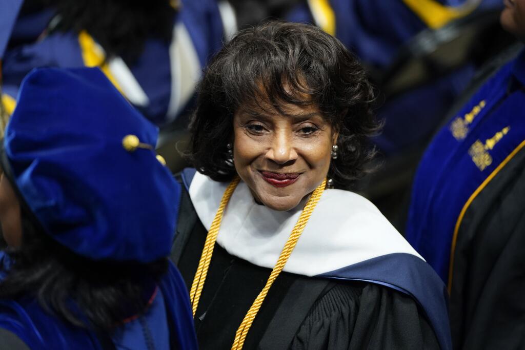 Phylicia Rashad stepping down as Howard University dean - Los Angeles Times