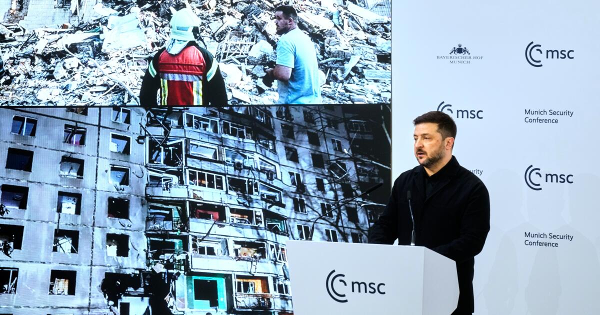 Ataque de drone ucraniano atinge porto russo no Mar Negro antes de negociações de paz mediadas pelos EUA