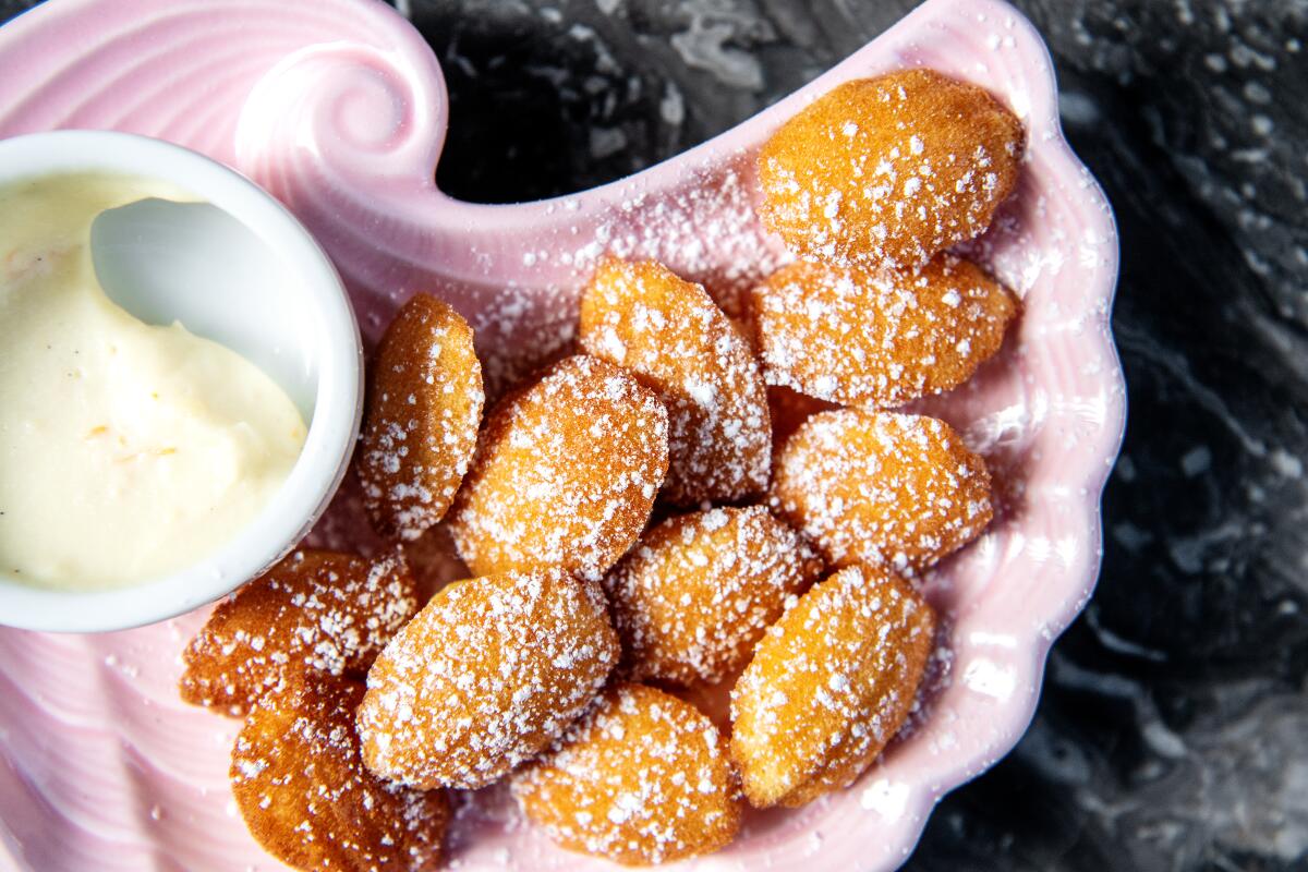 Freshly baked madeleines from Lolo.