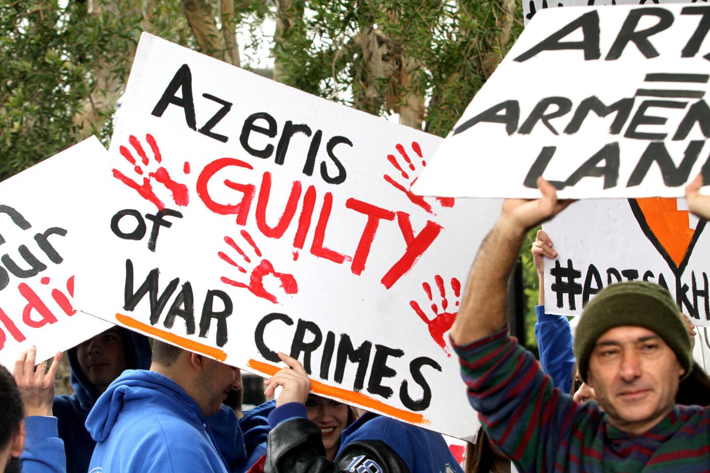 Photo Gallery: Armenians protest at Azerbaijan consulate over Nagorno-Karabakh attacks