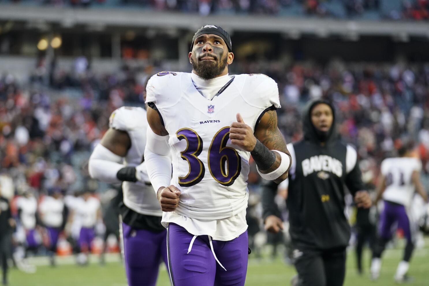 AP source: Jets agree on deal with Ravens to acquire S Clark - The