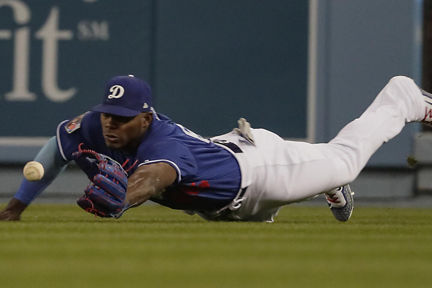 Albert Pujols, Cody Bellinger homers help Dodgers beat Angels