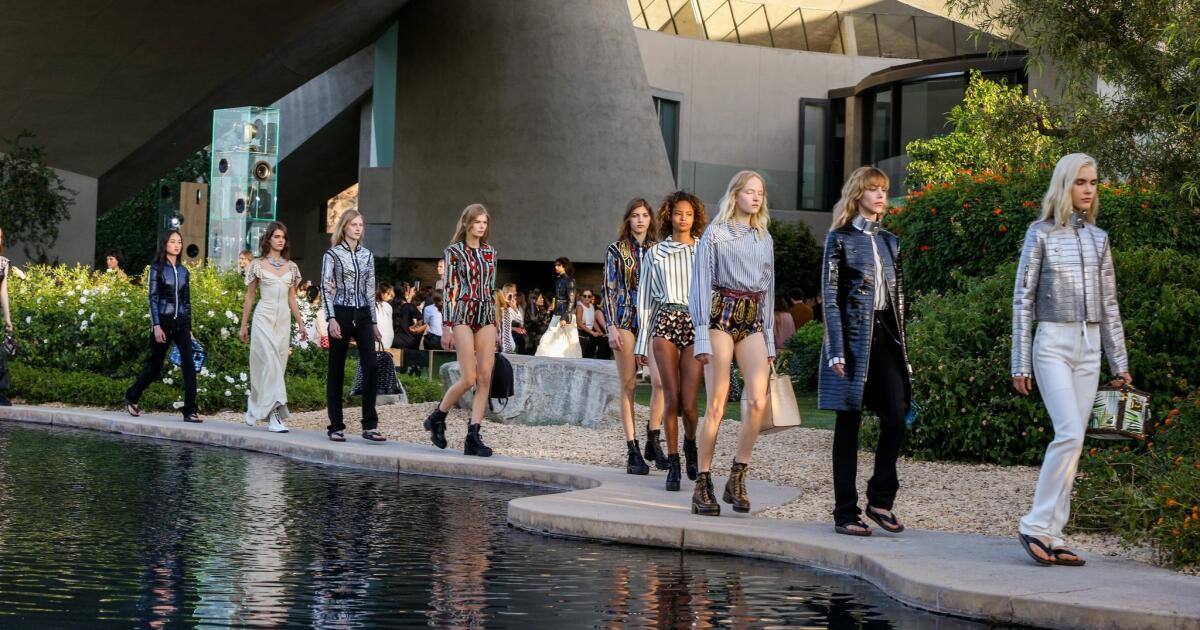 Louis Vuitton Gets Relaxed for Palm Springs Cruise Collection – Fashion  Gone Rogue