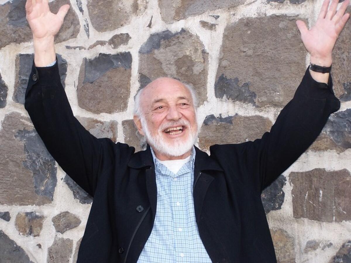 Alby Kass, a resort owner and Yiddish folk singer, died from complications from COVID-19.