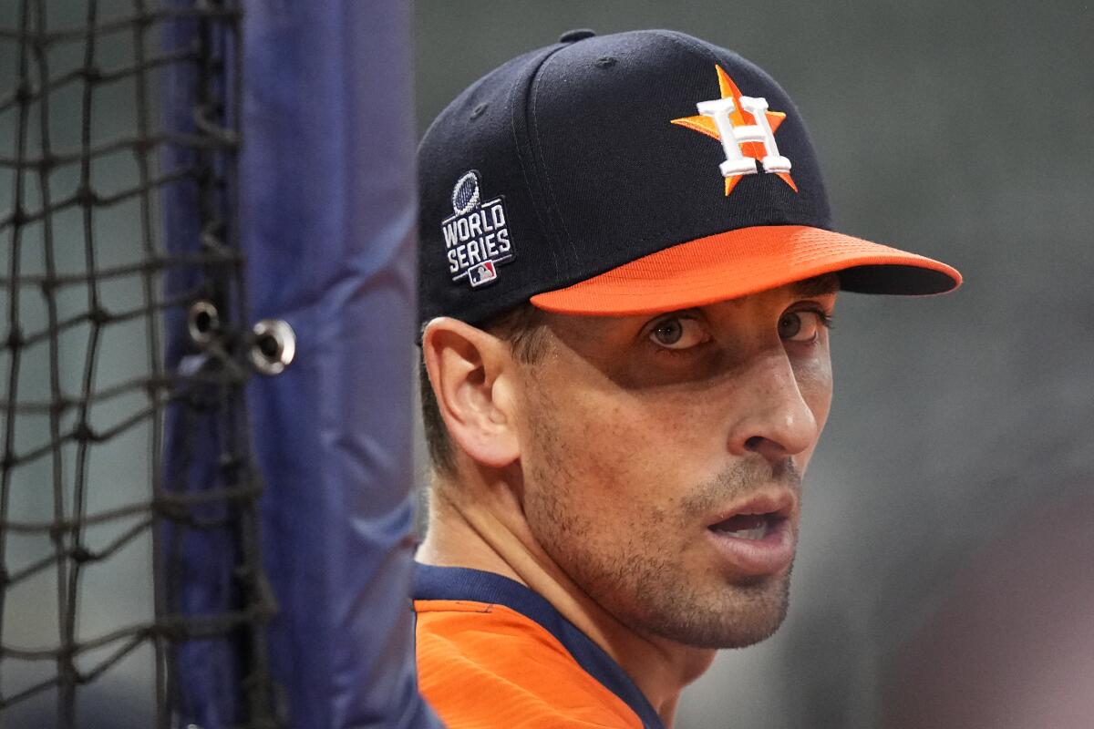 Castro dropped from Astros roster due to COVID-19 protocols - The
