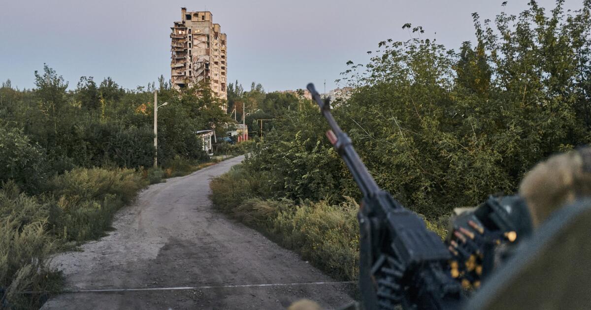 Kiev enquête sur les allégations selon lesquelles des Russes auraient abattu des Ukrainiens qui se rendaient