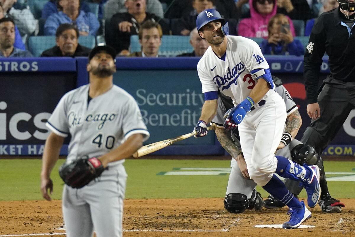 Chris Taylor hits three homers in NLCS Game 5