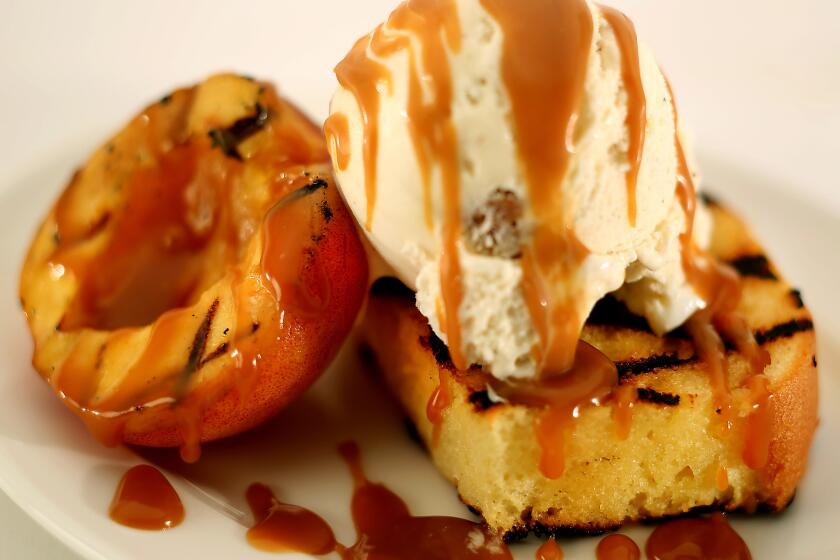 Recipe: Grilled poundcake with peaches and whiskey caramel sauce
