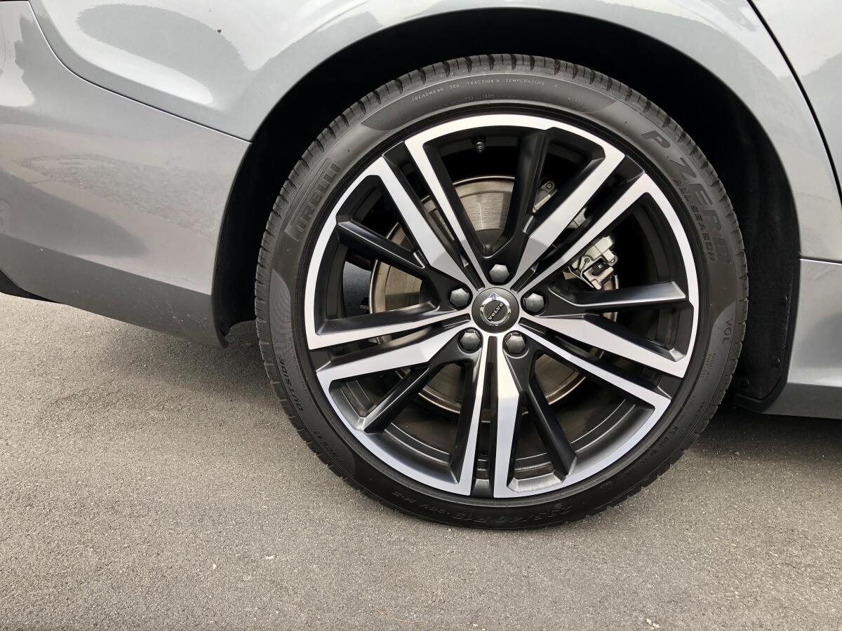The 19-inch, all-season Pirelli P Zero run-flat tires are a balance of performance, quiet riding and high mileage. S60 brake discs are 12.6 inches rear (shown) and 14.6 inches front.