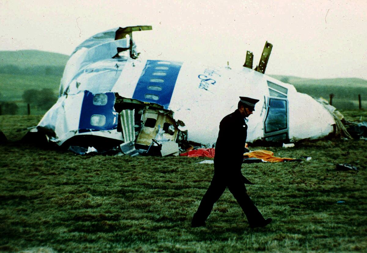 El trozo del avión derribado en el atentado de Lockerbie, Escocia, el 21 de diciembre de 1988.