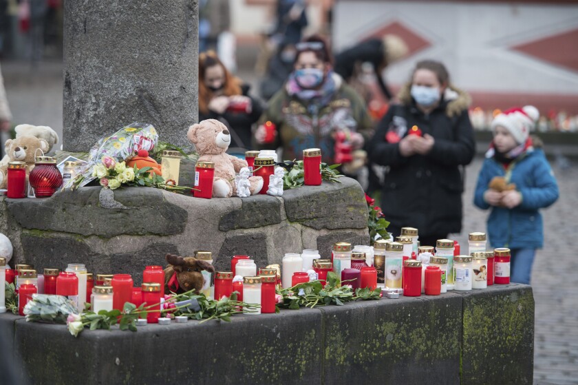 At several places in the pedestrian zone in Trier, Germany, people have put up candles.