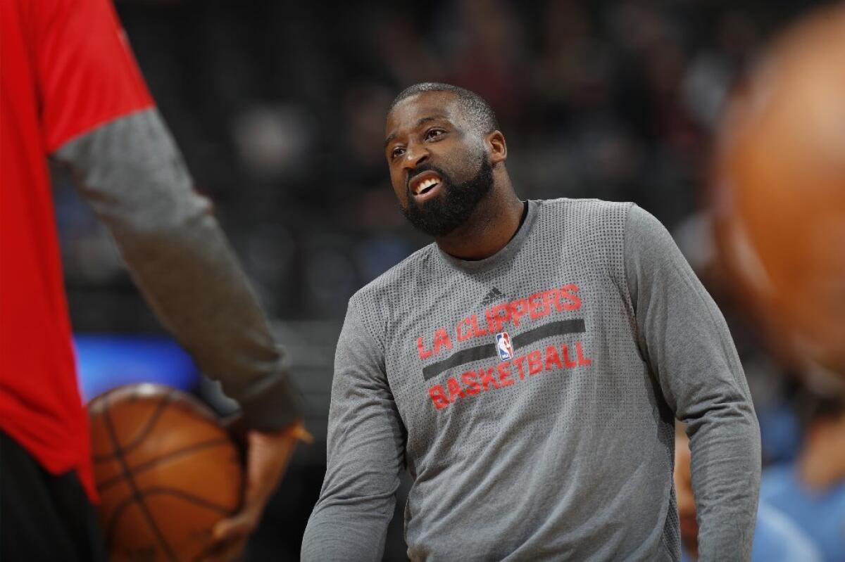 Clippers guard Raymond Felton is dealing with a sore shoulder and a sore thigh, but is still playing.