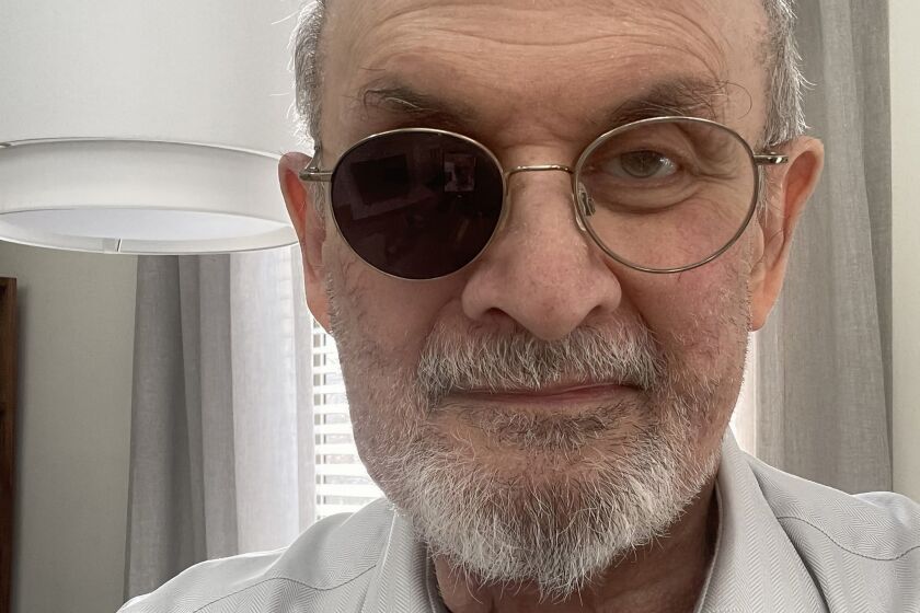 Salman Rushdie se siente incapaz de escribir tras el ataque