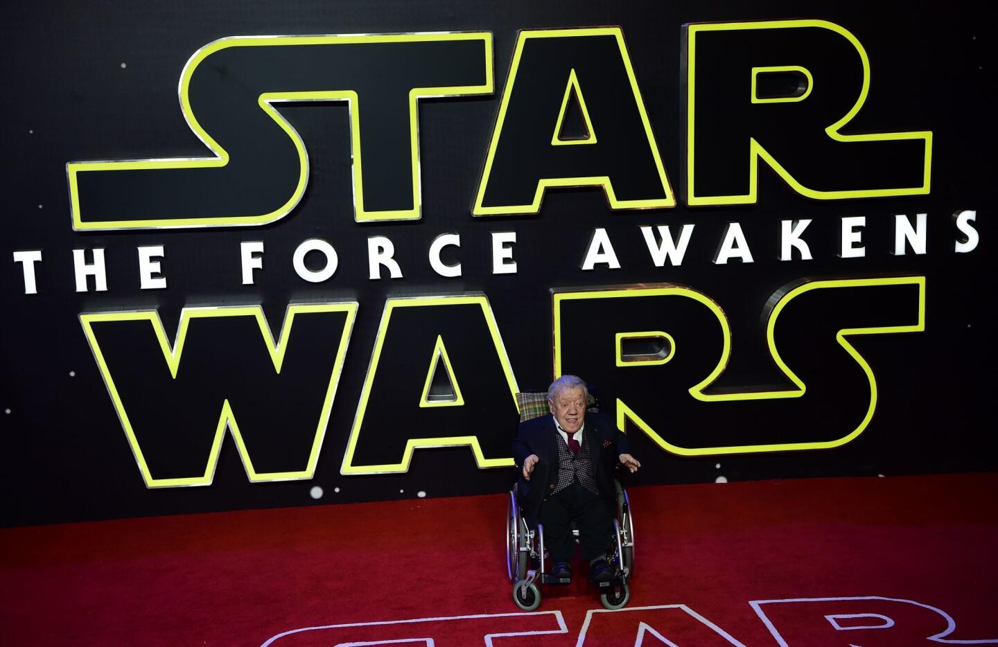 Kenny Baker at the 'Star Wars: The Force Awakens' premiere in London