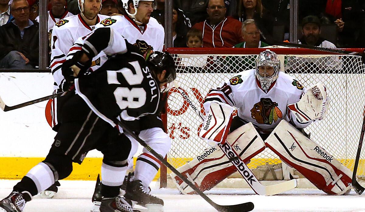 Jarret Stoll and the Kings will take aim at goalie Corey Crawford and the defending-champion Blackhawks in a rematch of last season's playoff matchup.