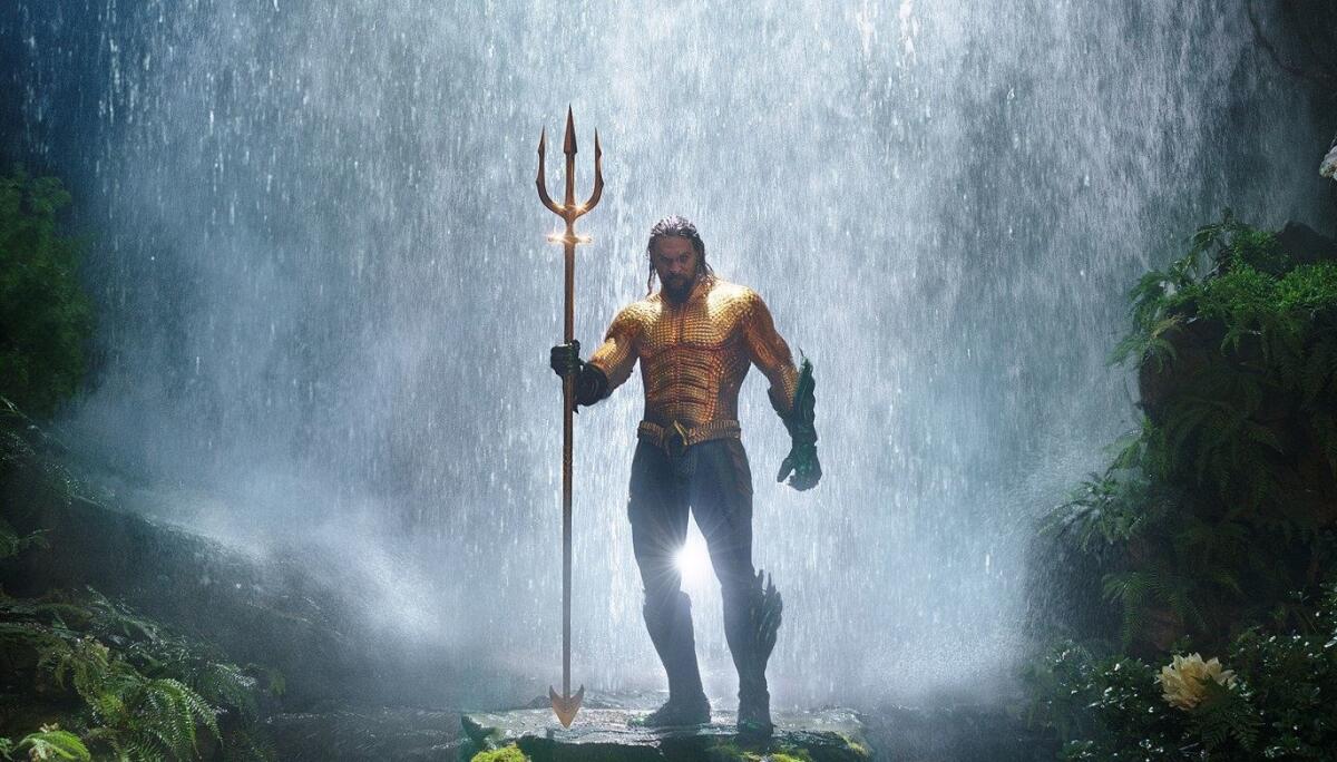 Una imagen de Jason Momoa caracterizado como Aquaman.
