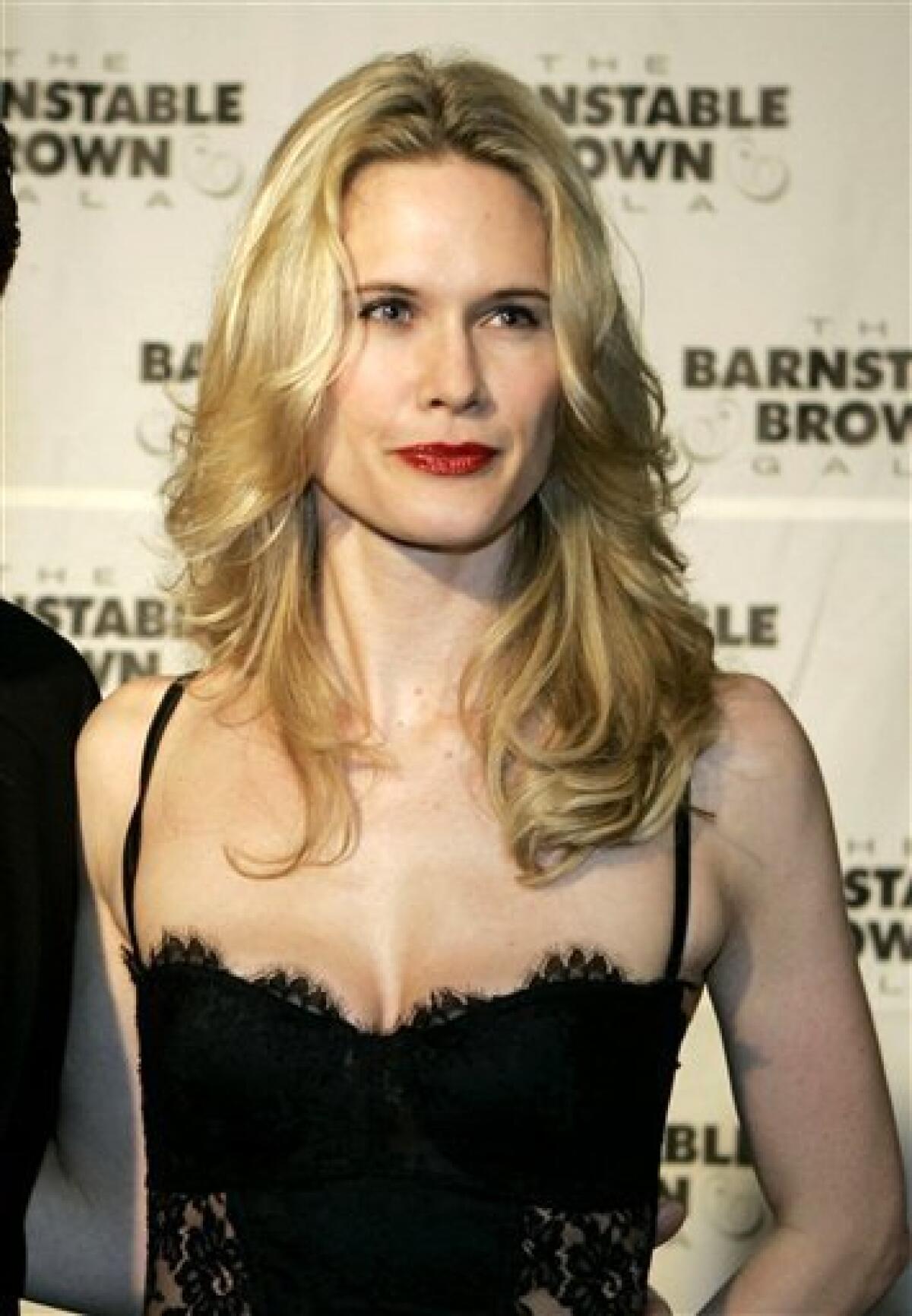 In this May 2, 2008 file photo, Stephanie March arrives at the Barnstable Brown Derby party in Louisville, Ky. (AP Photo/Darron Cummings, file)
