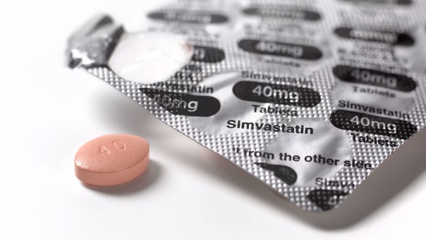Internet propaganda promoting unscientific criticisms about statins has given the life-saving drugs a bad reputation, warns Dr. Steven Nissen of the Cleveland Clinic.