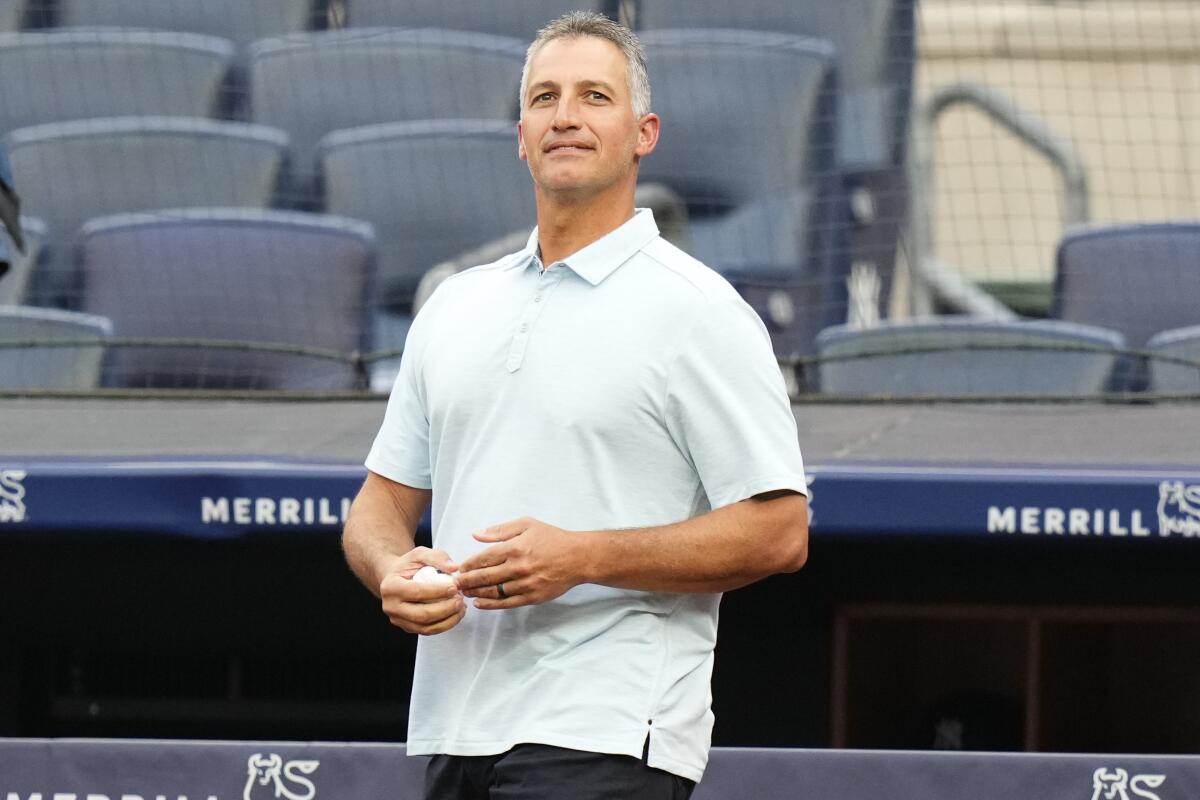 Yanks Appear Closer to Signing Pettitte - The New York Times