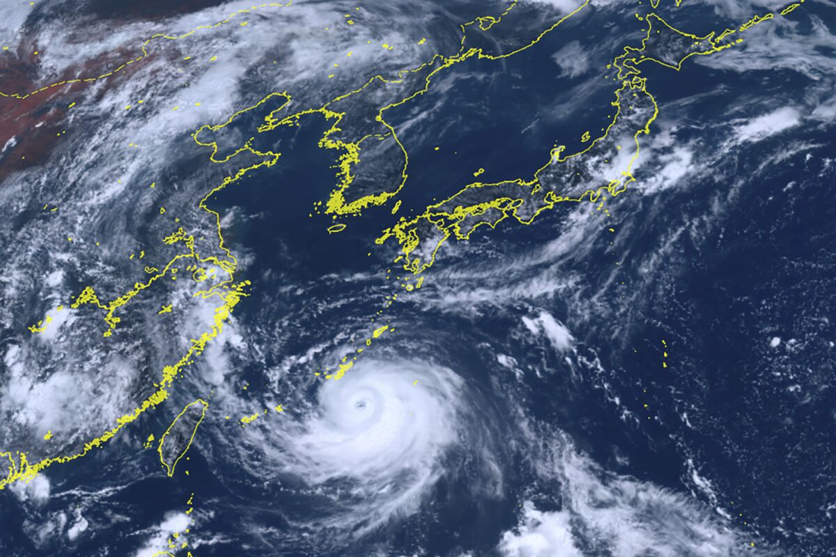Potente tifón Khanun azota suroeste de Japón: suspende vuelos y cierra  negocios - San Diego Union-Tribune en Español
