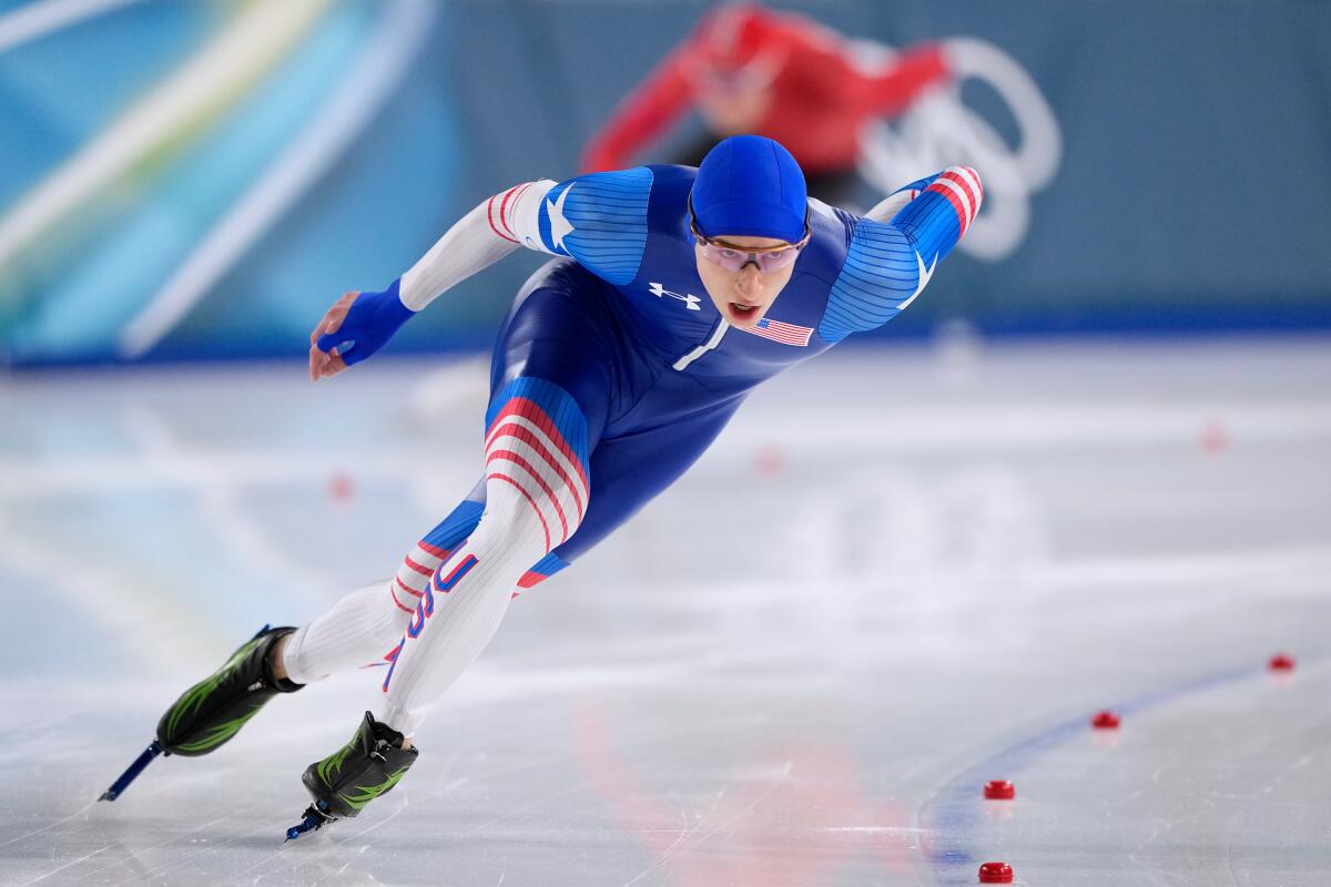 অ্যালিসা লিউ দুর্দান্ত প্রত্যাবর্তনের একটি দিন হাইলাইট করেছেন অ্যালিসা লিউ দুর্দান্ত প্রত্যাবর্তনের একটি দিন হাইলাইট করেছেন