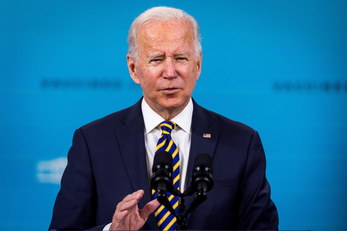 Gobierno Biden suspende deportaciones expeditas mientras evalúa la medida
