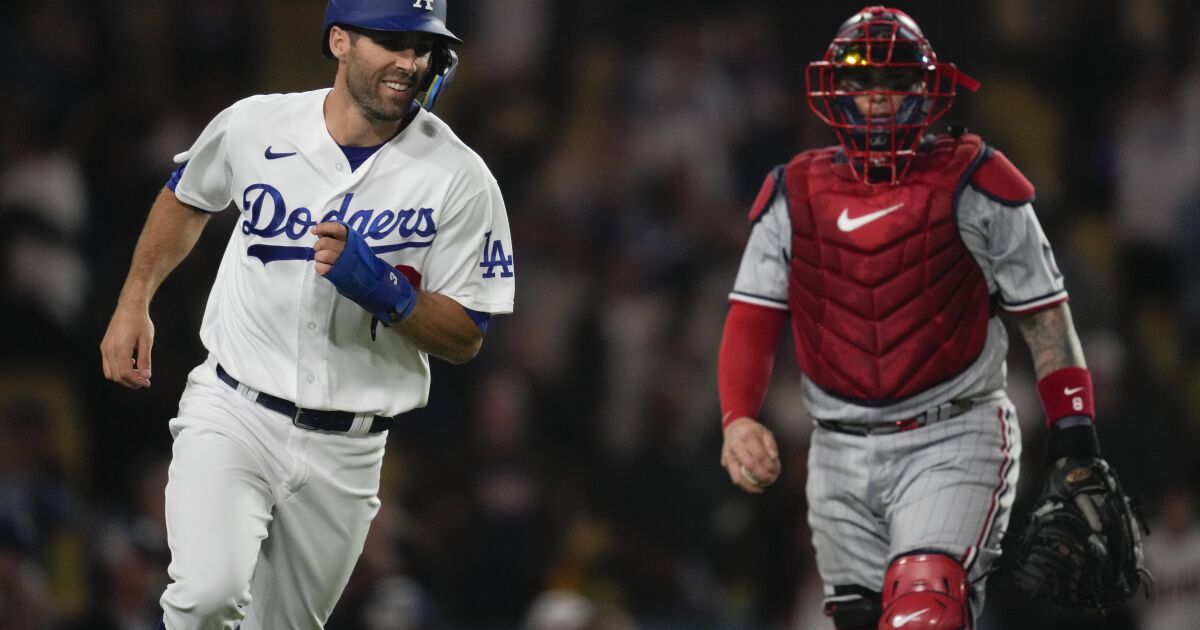 Dodgers get dramatic walk-off win in 12th inning against Twins
