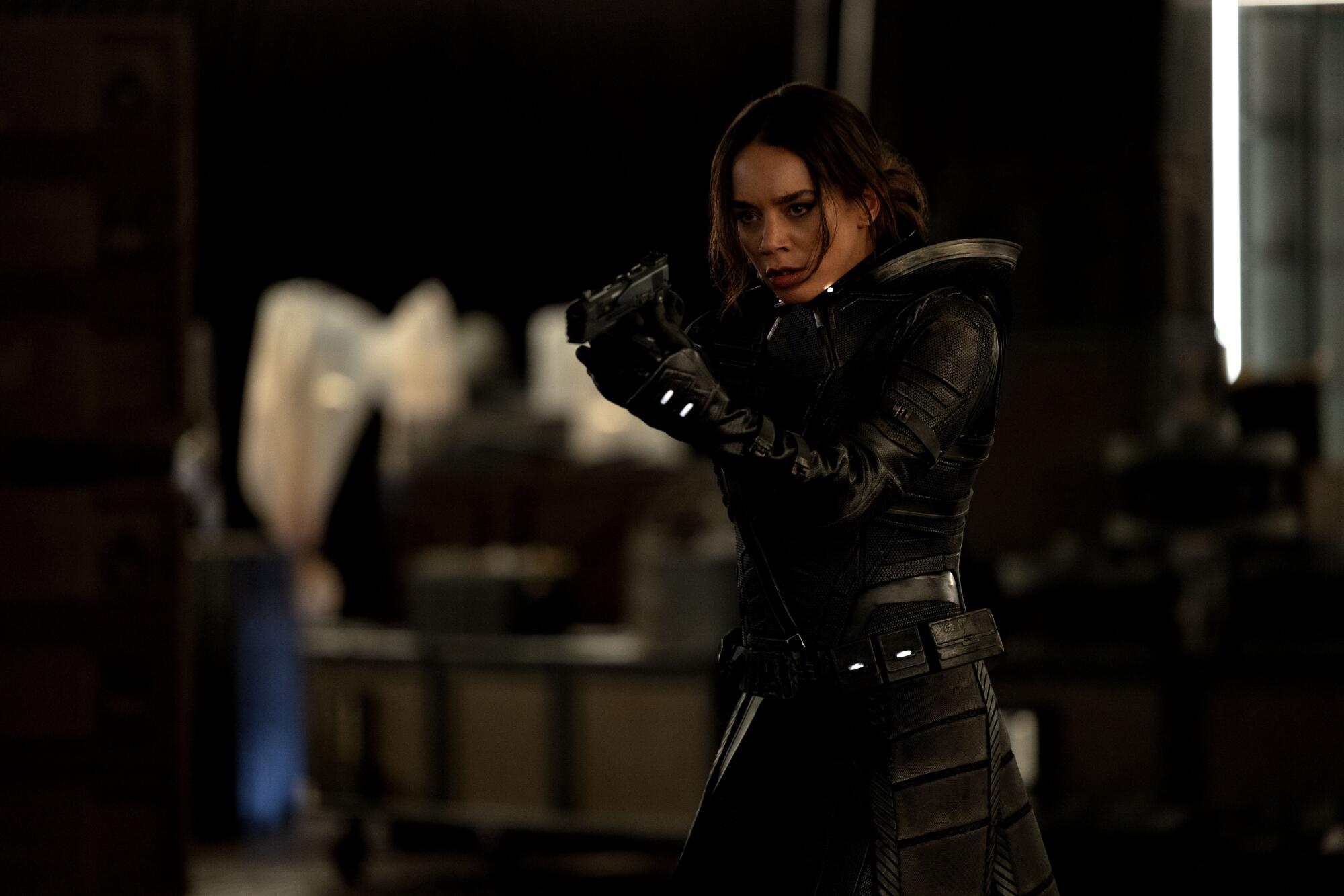 Ghost (Hannah John-Kamen) en una escena de la cinta.