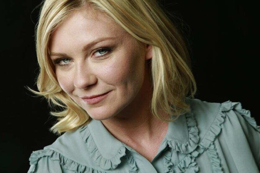Kirsten Dunst had to repeatedly reassure her mother that her character didn't die in Season 2 of "Fargo."