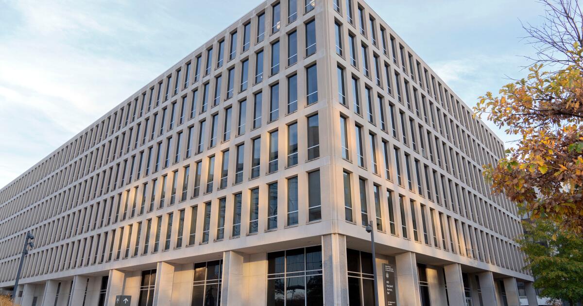 O Departamento de Educação inicia poucas investigações sobre agressão sexual O Departamento de Educação inicia poucas investigações sobre agressão sexual