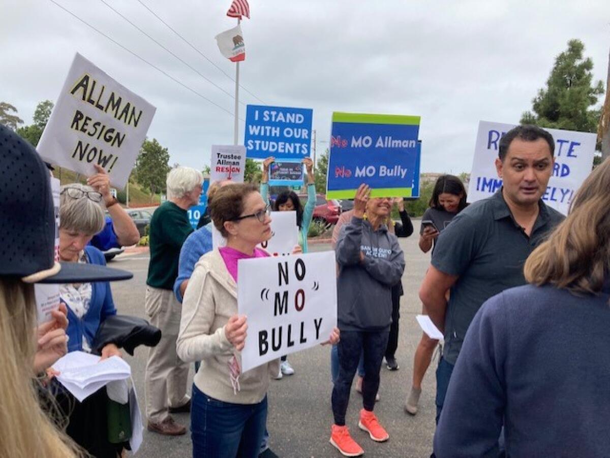 Protesters outside the SDUHSD office building.