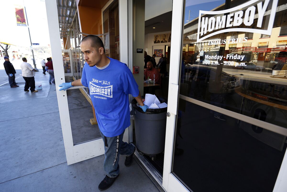 Homeboy Industries and other businesses that hire ex-offenders could get preference for county contracts under a new proposal by the Board of Supervisors.