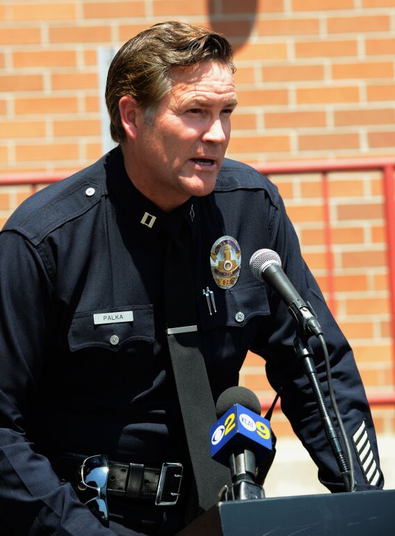 Former LAPD commander shared confidential information with CBS - Los ...