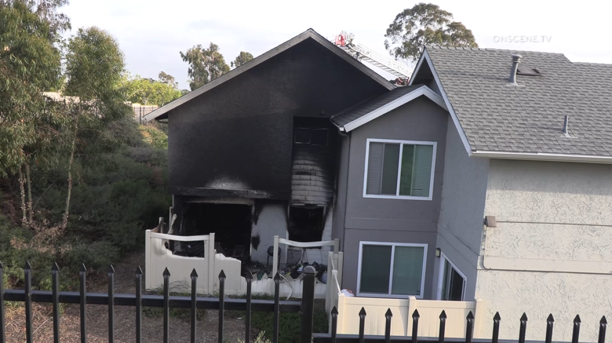 A fire broke out in a townhouse in Mountain View Sunday, displacing 12 residents from a total of three townhomes.