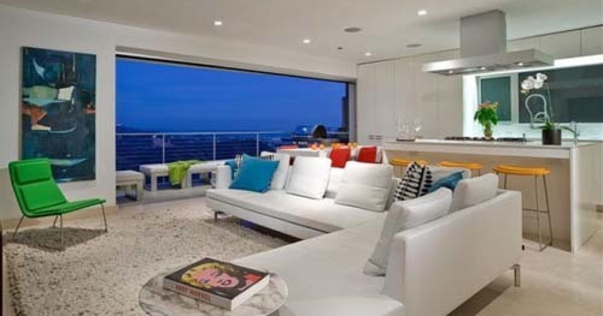 'Gossip Girl' producer Levy buys in Hollywood Hills area - Los Angeles ...