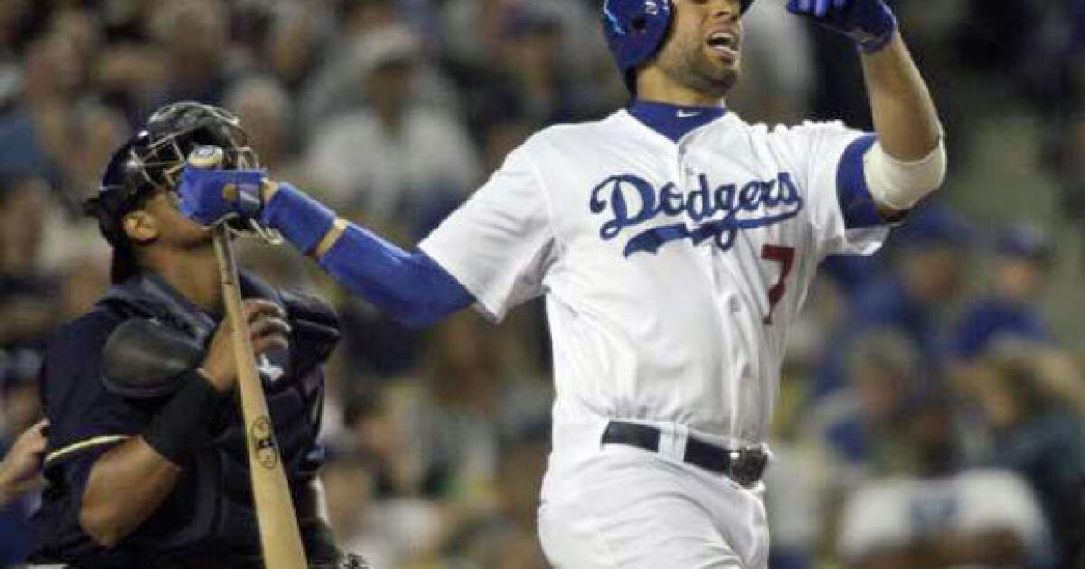 Los Angeles Dodgers: James Loney signs as two way player