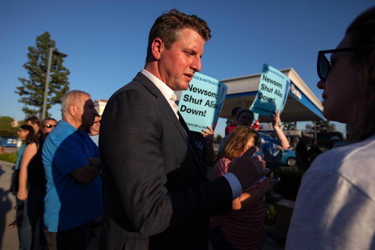 State Sen. Henry Stern attends a Food and Water Watch rally calling for Aliso Canyon to be shut down on Aug. 22.