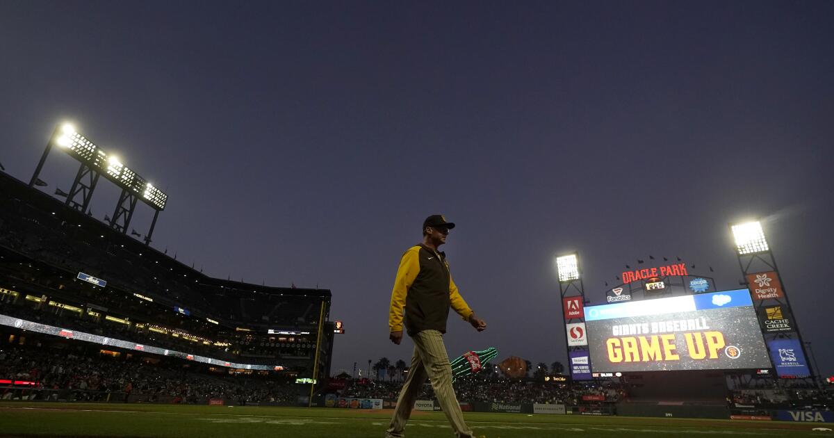 Giants put a delay in L.A.'s plans