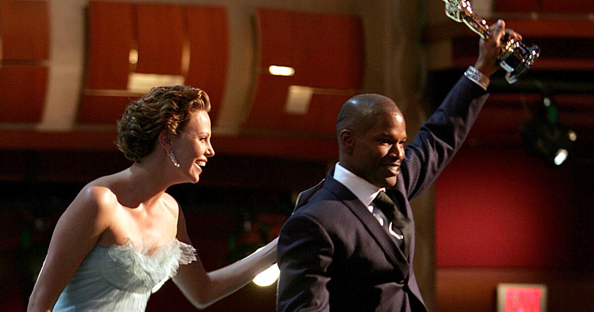 Oscar-Rückblick: Jamie Foxx gewinnt seinen ersten Oscar als Ray Charles